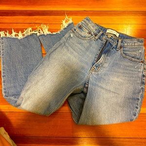 Abercrombie & fitch ultra high rise the kick flair Jean